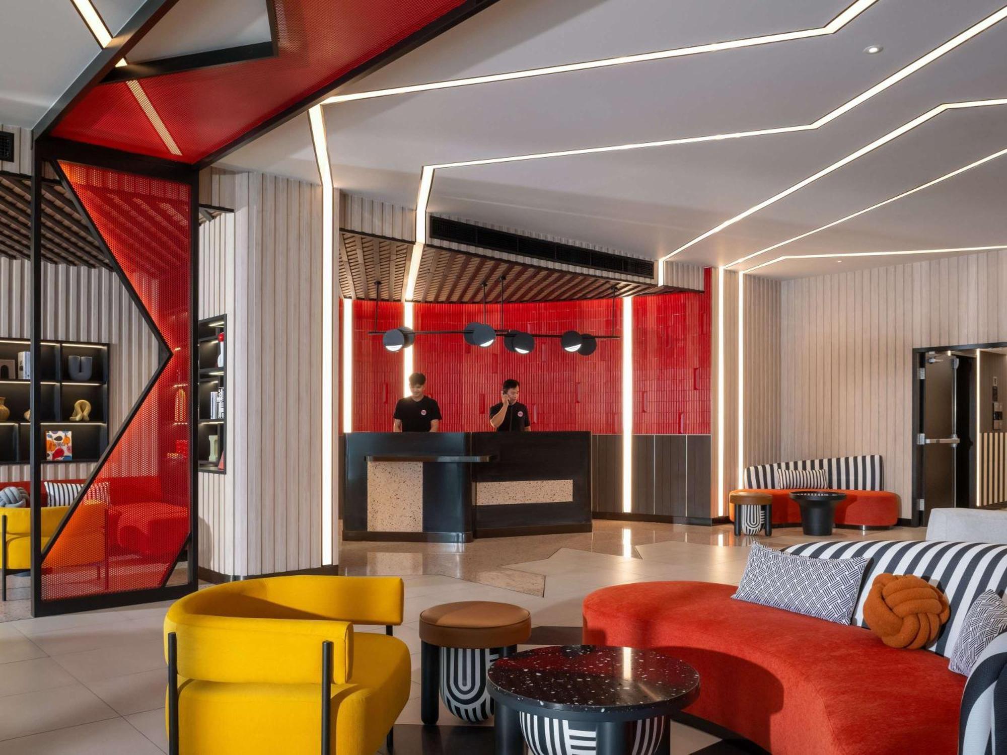 Tribe Living Bangkok Sukhumvit 39 By Accorhotels Exterior photo
